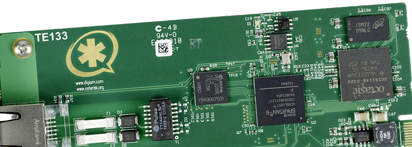 Плата для цифрових ліній ISDN  Digium TE133